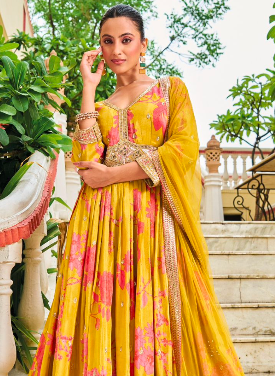 Matrut | Blazing Orchid Yellow Gown