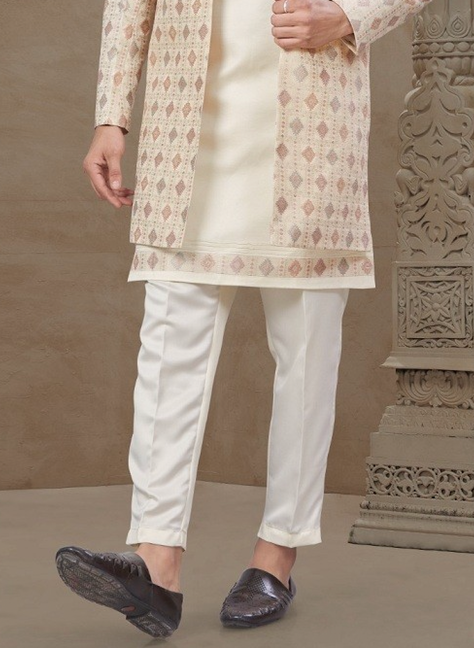 Matrut | Sovereign Style Cream Kurta Set