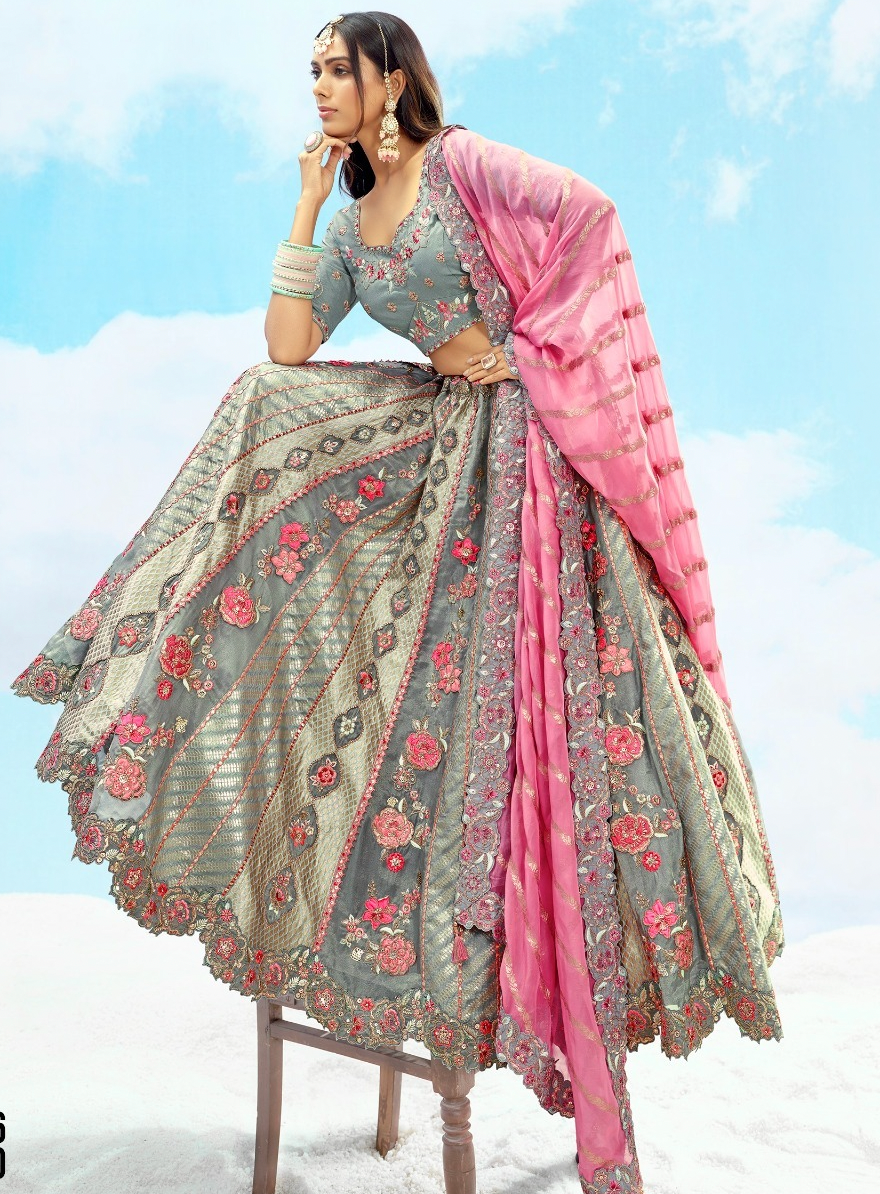 Matrut | Mithaas Grey Pink Lehenga Set