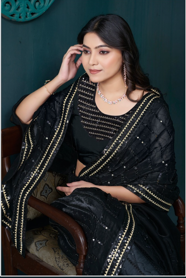 Matrut | Kiton Black Saree