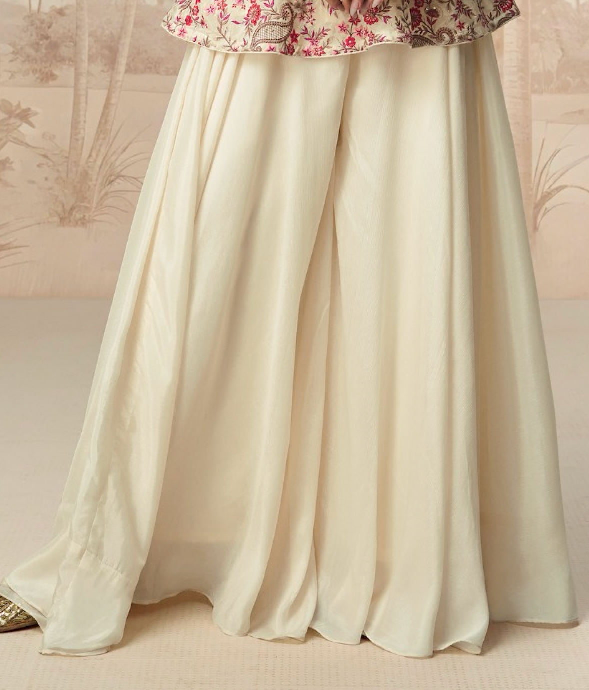 Matrut | Quantum Floral White Sharara Suit