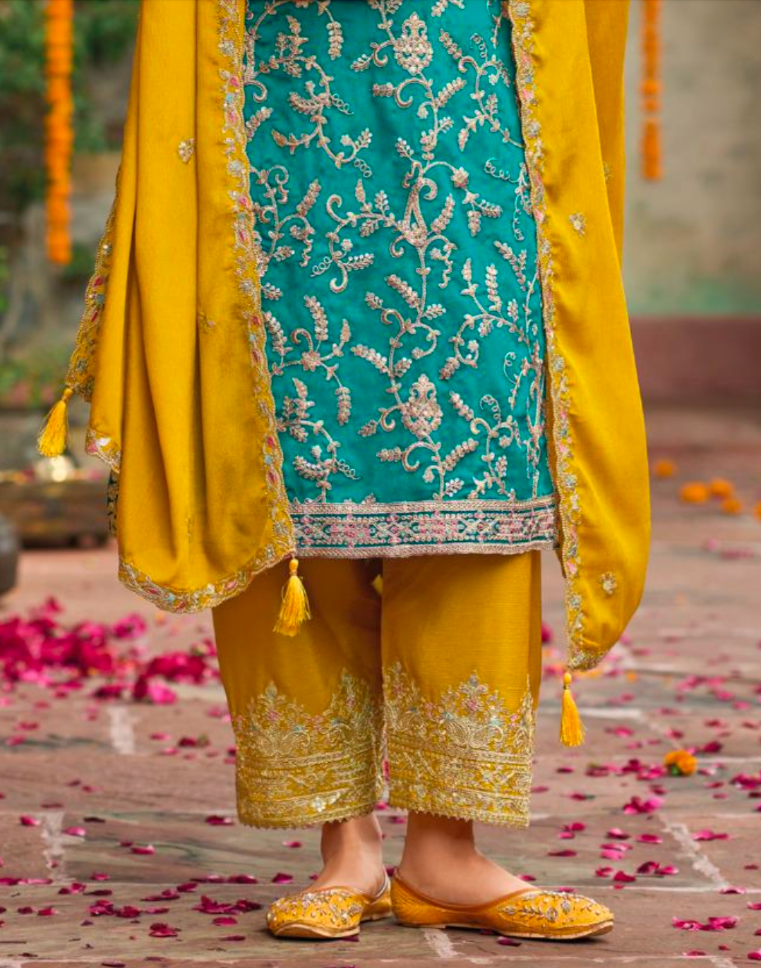 Matrut | Sangit Blue Straight Suit