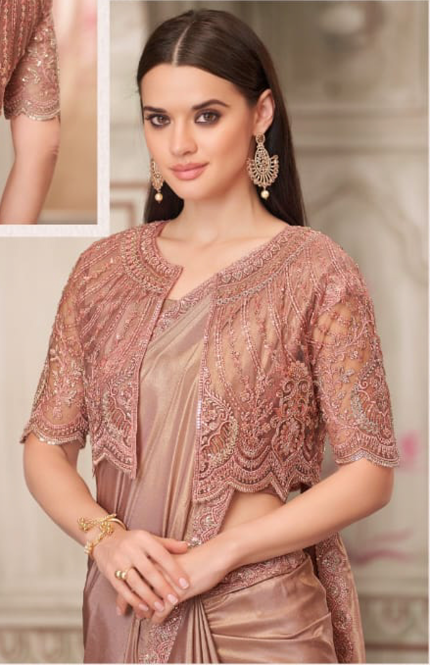 Matrut | Silver Screen Golden Shimmer Saree