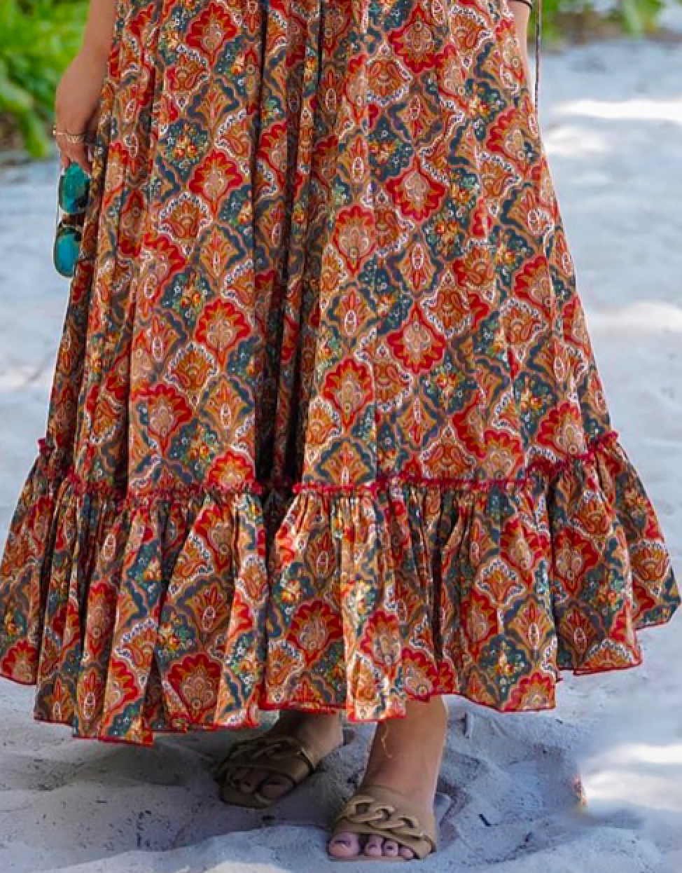 Matrut | Clora Bee Cherry Red Maxi Dress