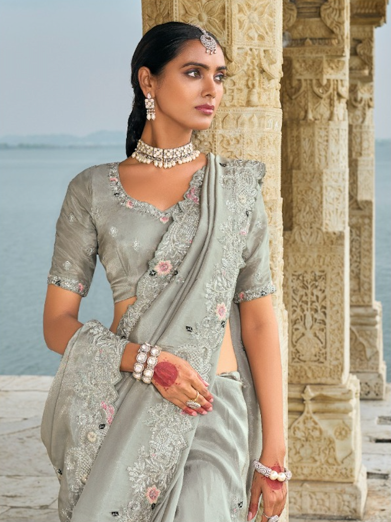Matrut | Shahi Andaaz Grey Saree
