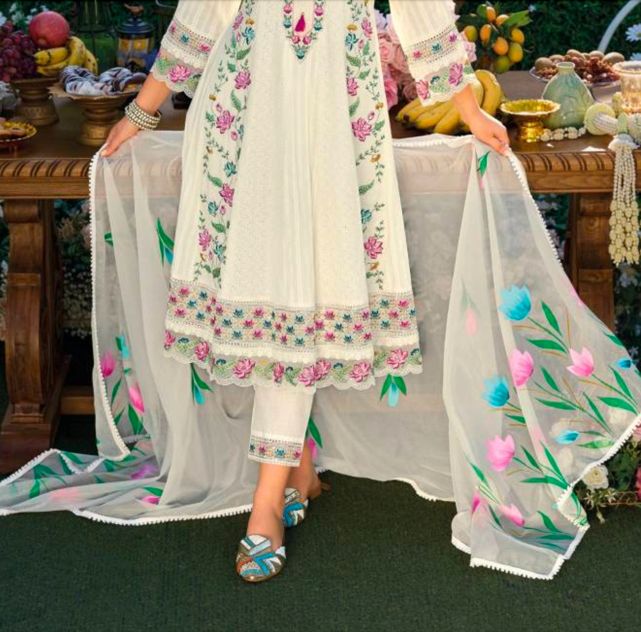Matrut | Jugni White Anarkali Suit