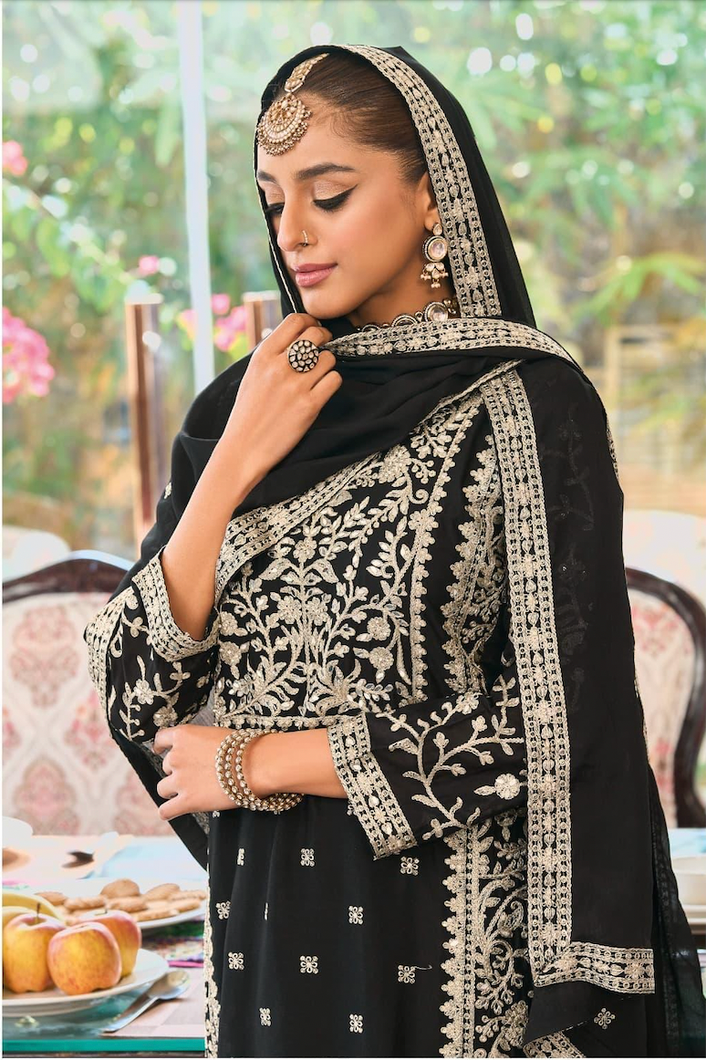 Matrut | Glintera Black Straight Suit