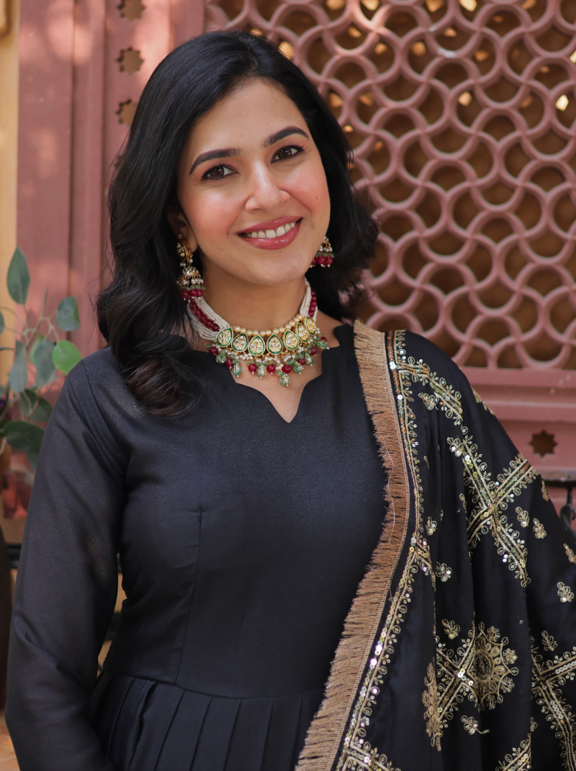 Matrut | Shaila Black Gown