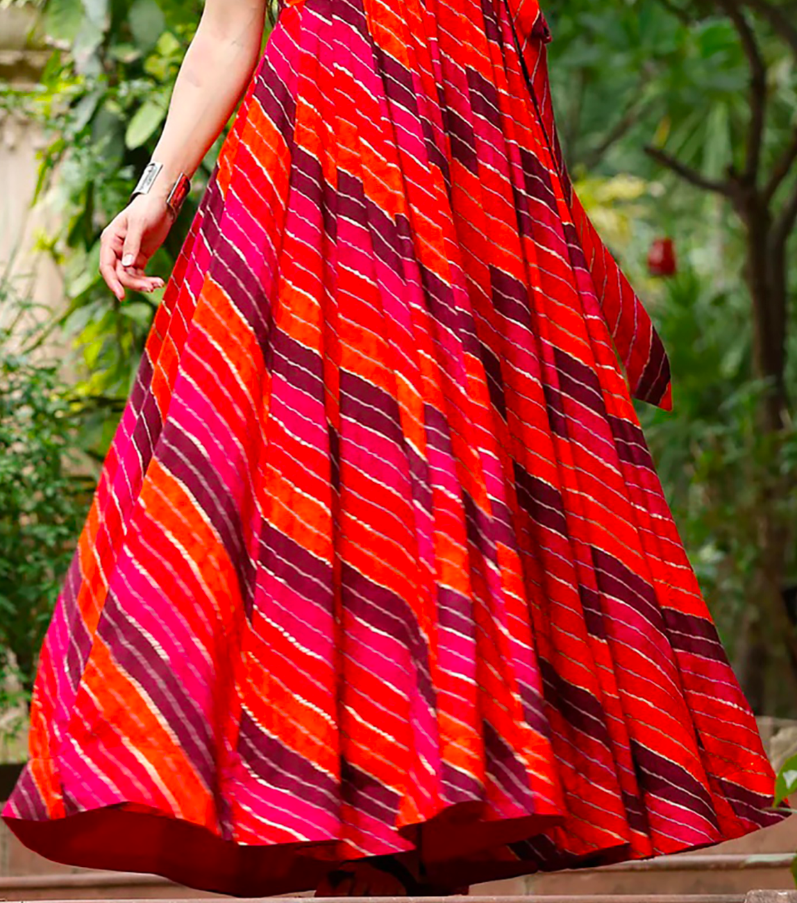 Matrut | Shayara Orange Multicolor Gown