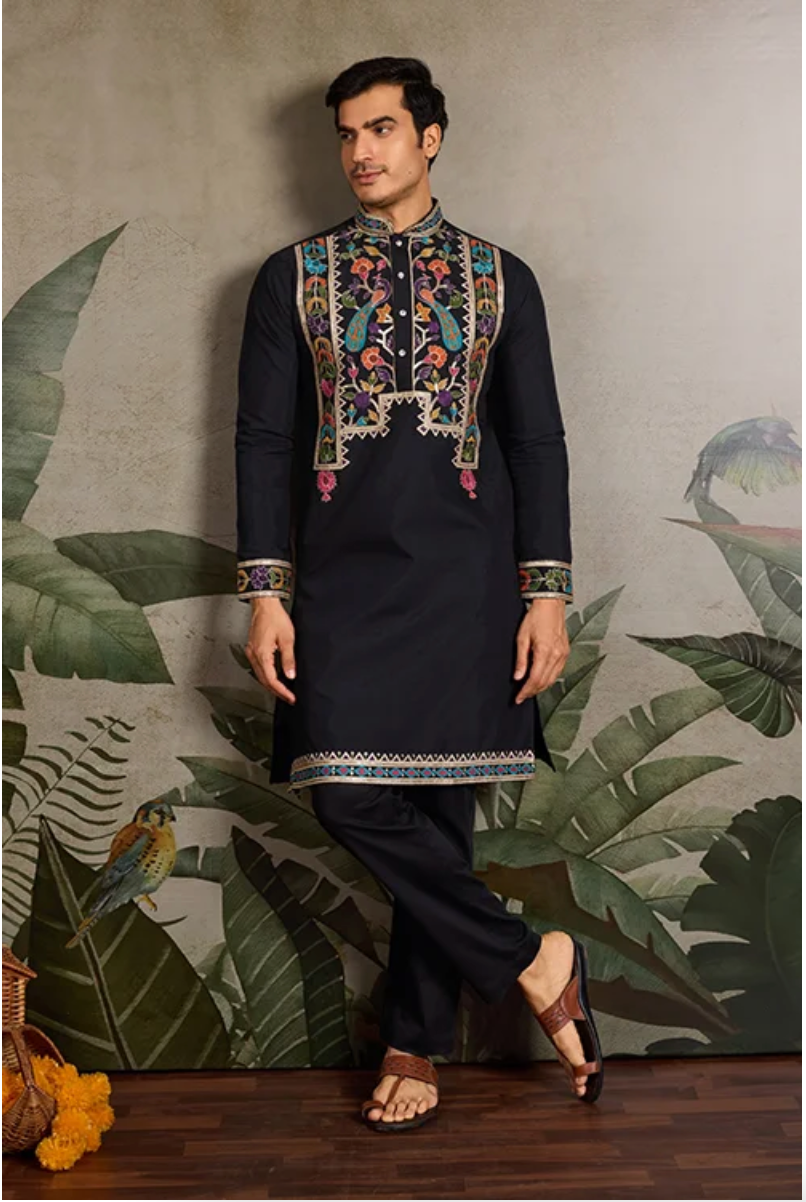 Matrut | Jhankaar Black Kurta Set