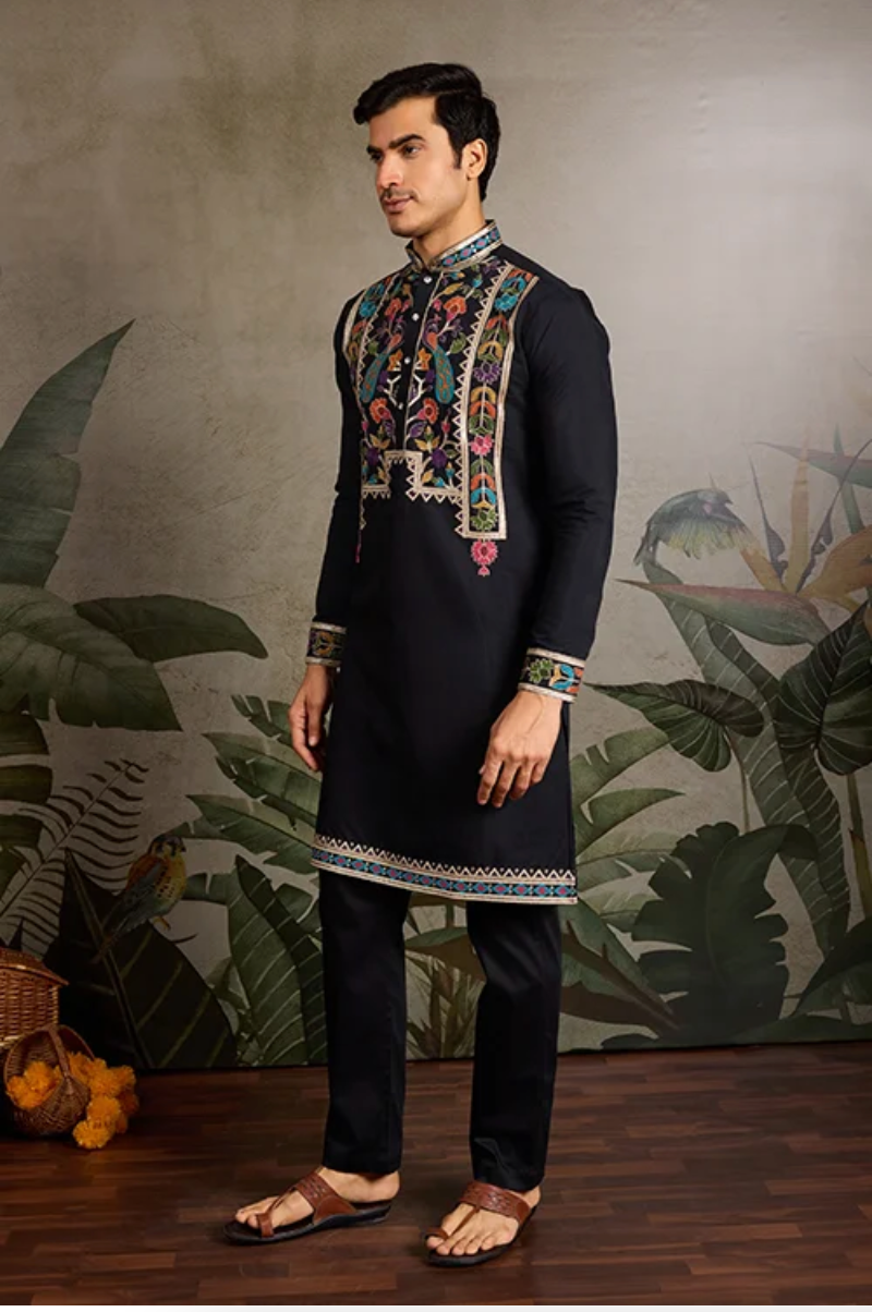 Matrut | Jhankaar Black Kurta Set