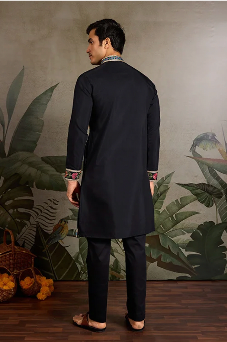 Matrut | Jhankaar Black Kurta Set