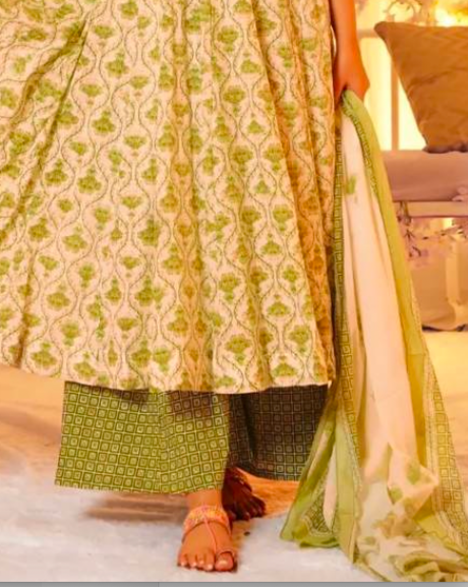 Matrut | Chaand Pista Green Anarkali Suit