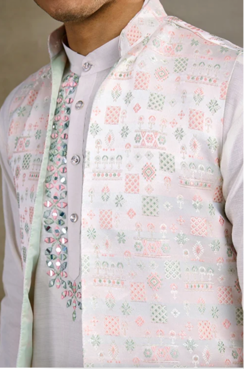 Matrut | Shaan Off-white Kurta Set