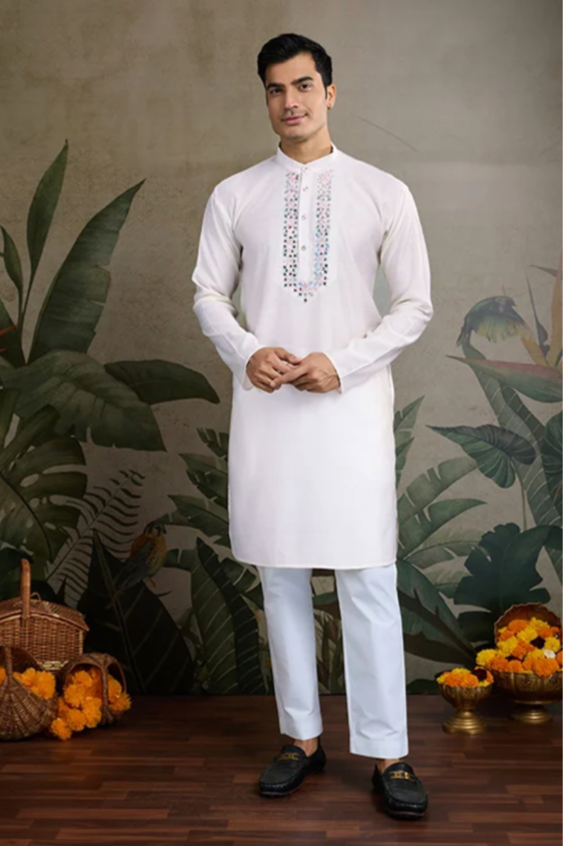 Matrut | Shaan Off-white Kurta Set