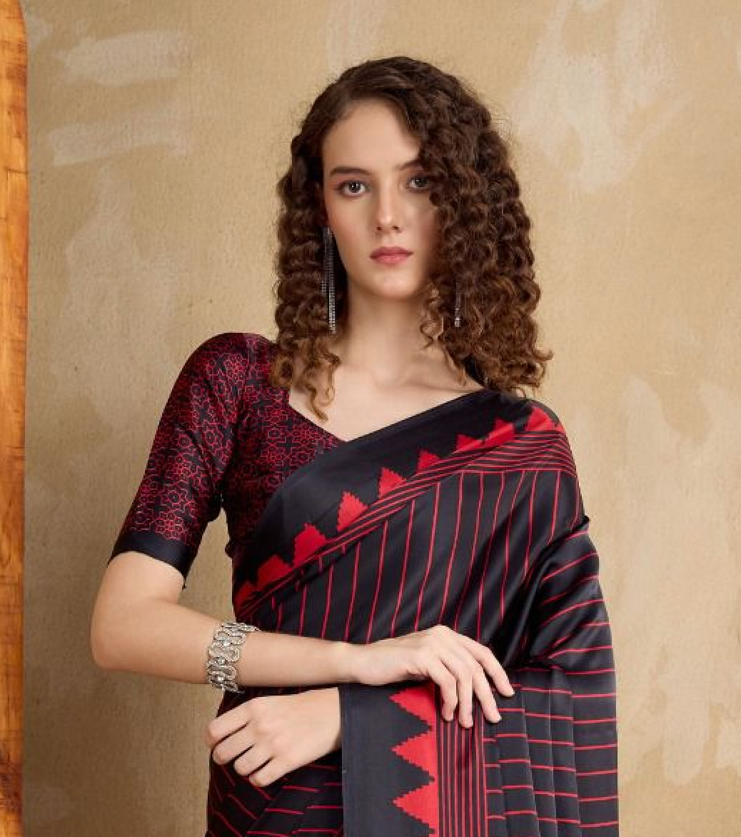 Matrut | Chakra Black Saree