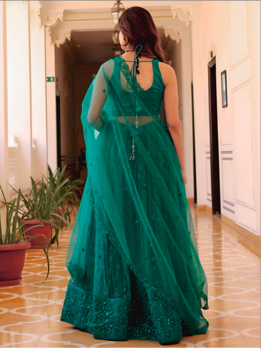 Matrut | Aayna Peacock Green Lehenga