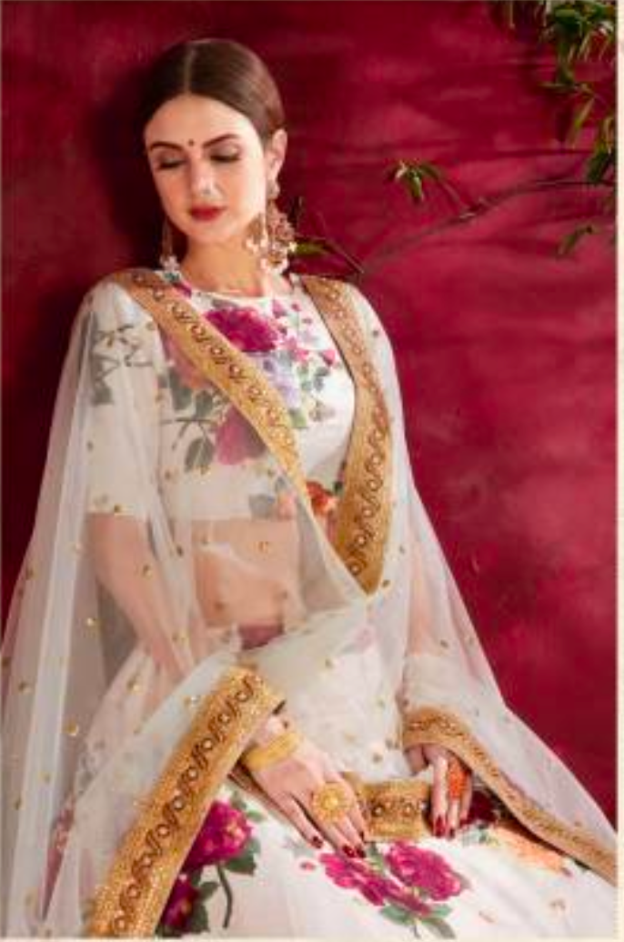 Matrut | Carnations Off-white Lehenga