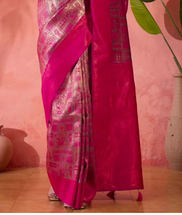 Matrut | Saral Rani Pink Saree