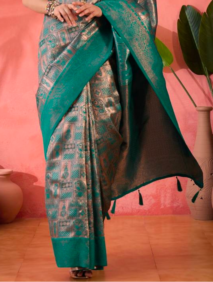 Matrut | Saral Peacock Green Saree