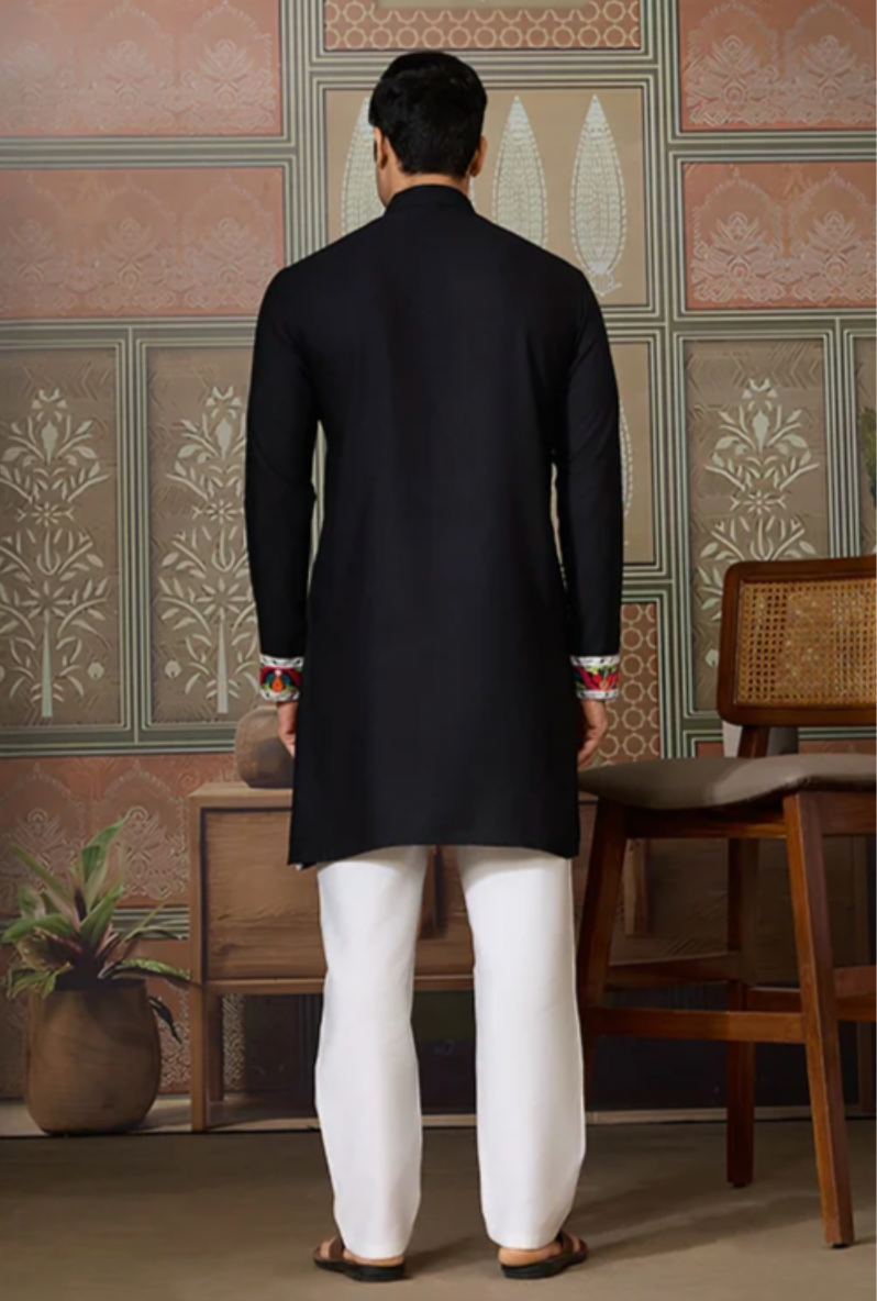 Matrut | Navami Black Kurta Set