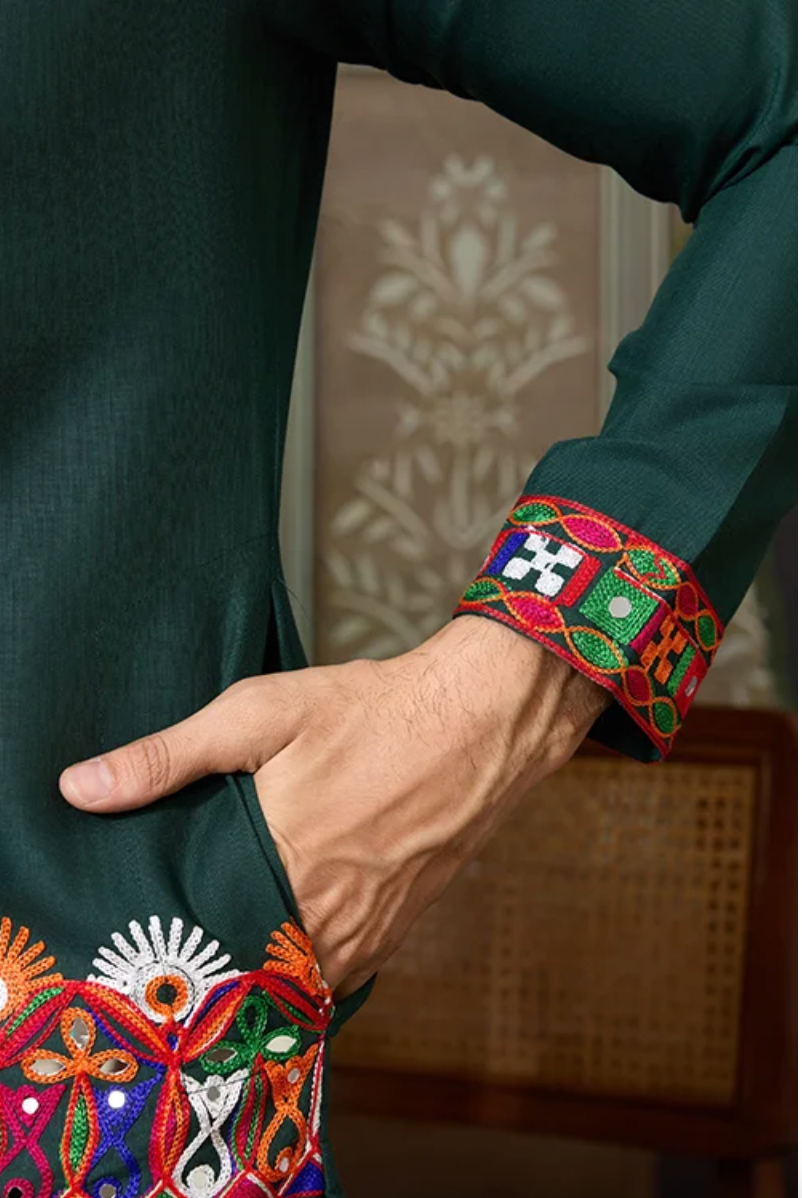 Matrut | Raas Green Kurta Set