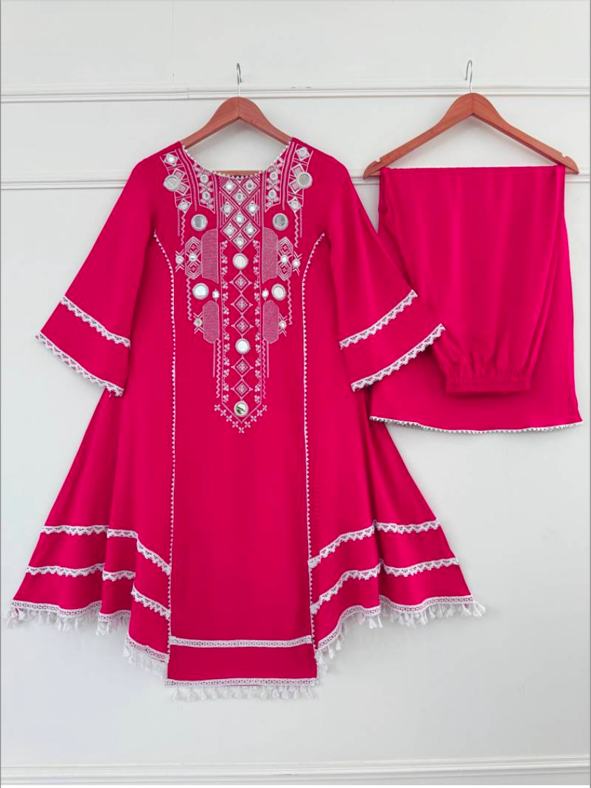 Matrut | Lukchup Pink Kurti Set