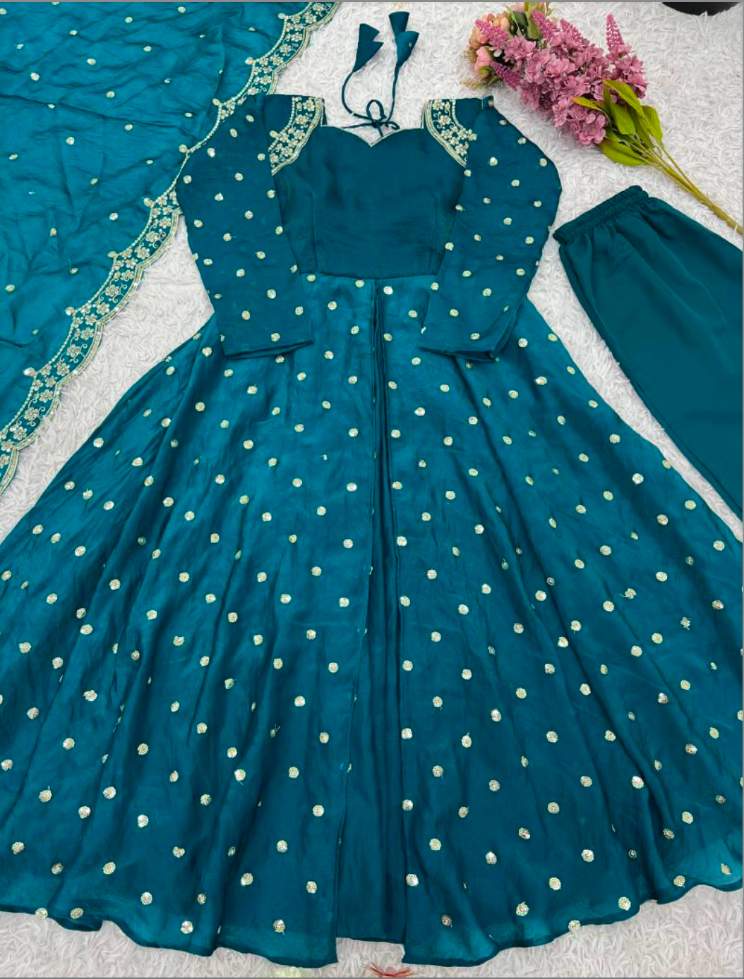 Matrut | Naisha Firozi Gown