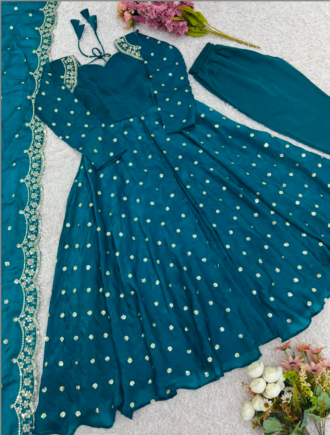 Matrut | Naisha Firozi Gown