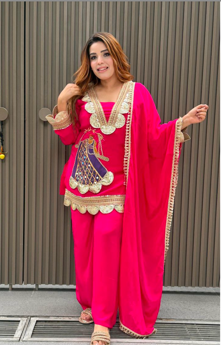 Matrut | Resham Kraft Pink Palazzo Suit