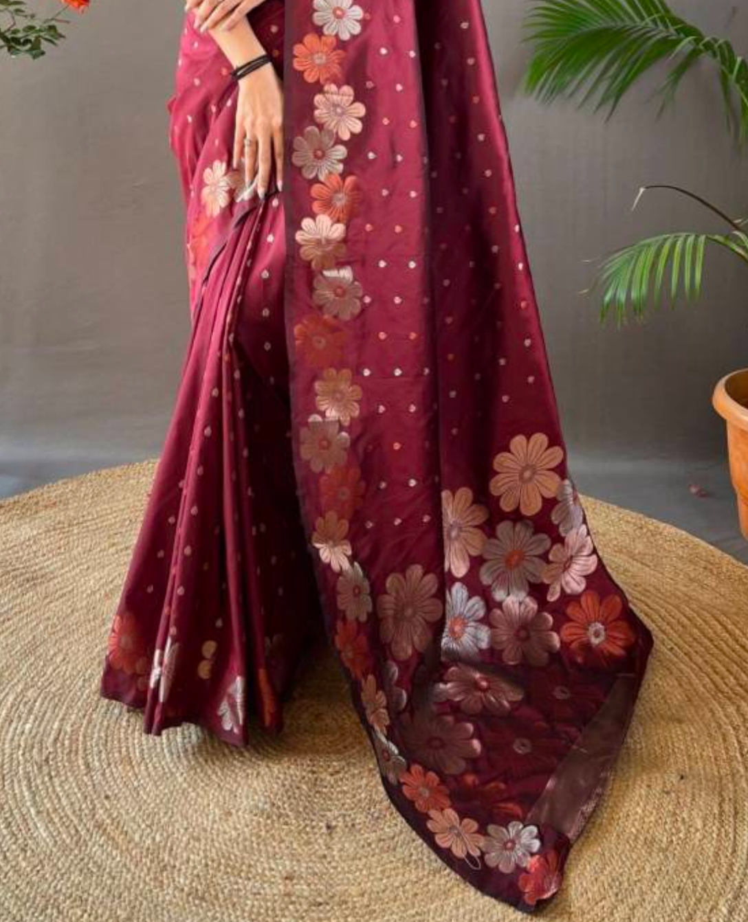 Matrut | Siya Maroon Saree