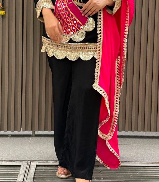 Matrut | Resham Kraft Black Palazzo Suit