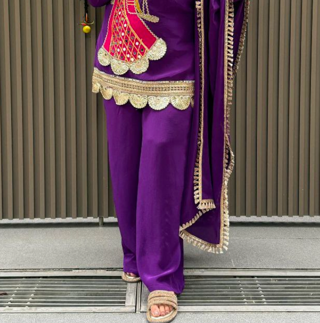 Matrut | Resham Kraft Purple Palazzo Suit