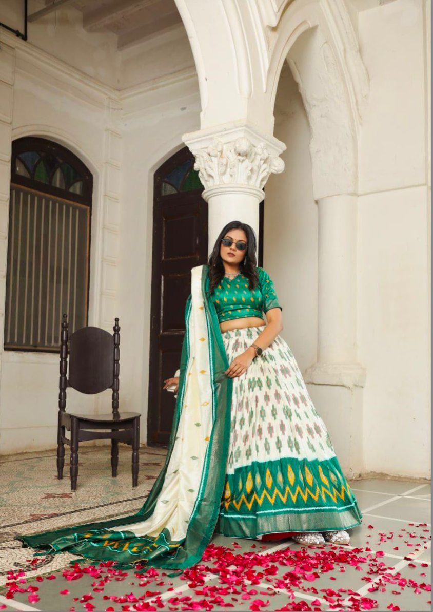 Matrut | Yuvti Green Multicolor Lehenga