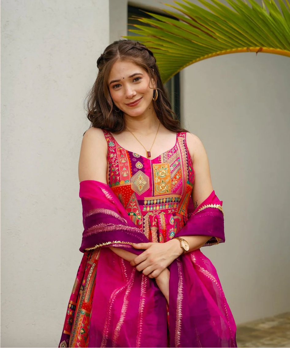 Matrut | Blush & Bold Wine Multicolor Gown