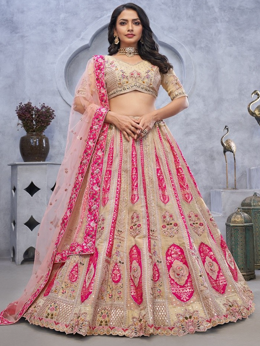 Matrut | Minaya Pink Lehenga Set