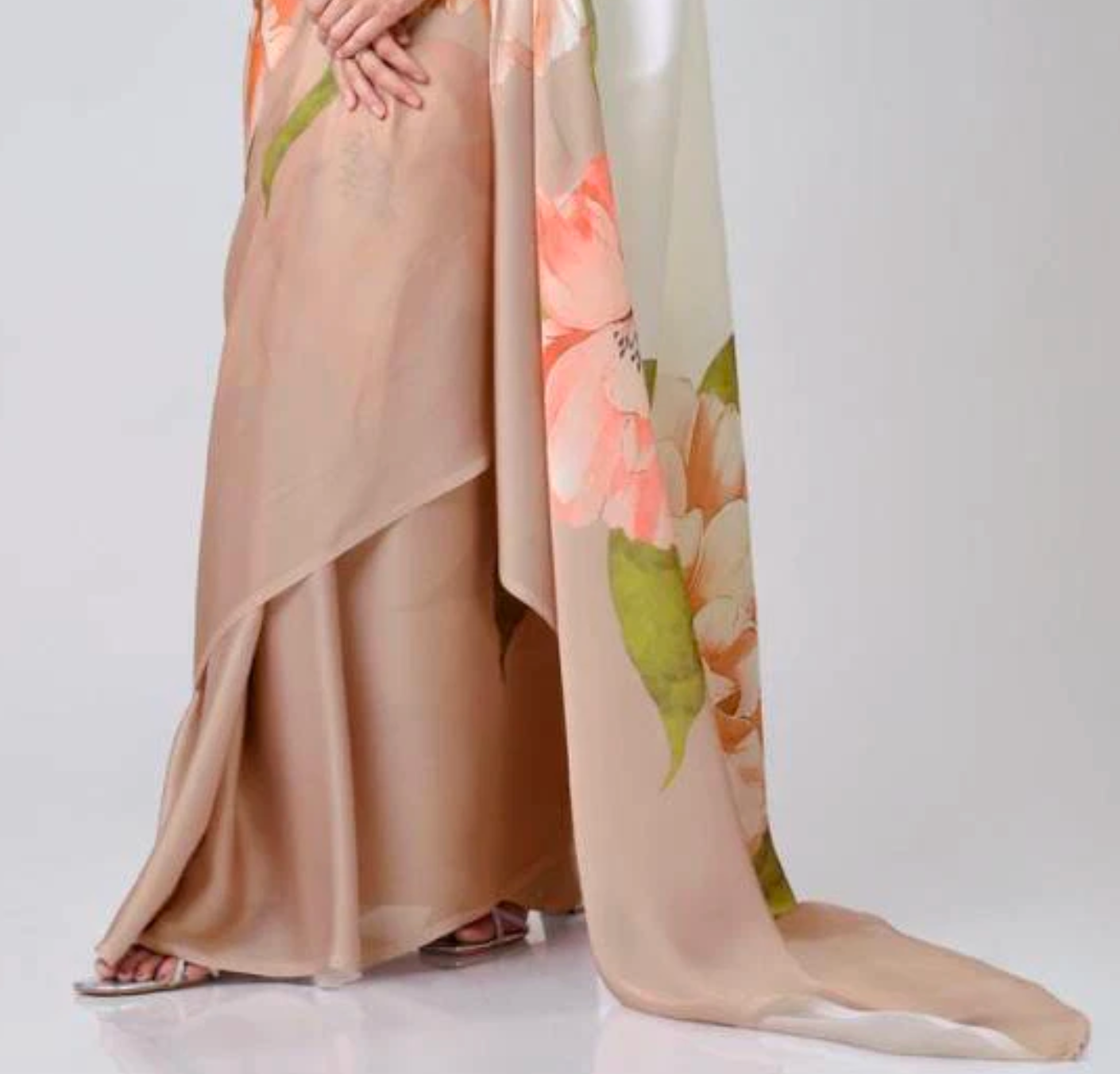 Matrut | Bubbly Brown Freehand Saree