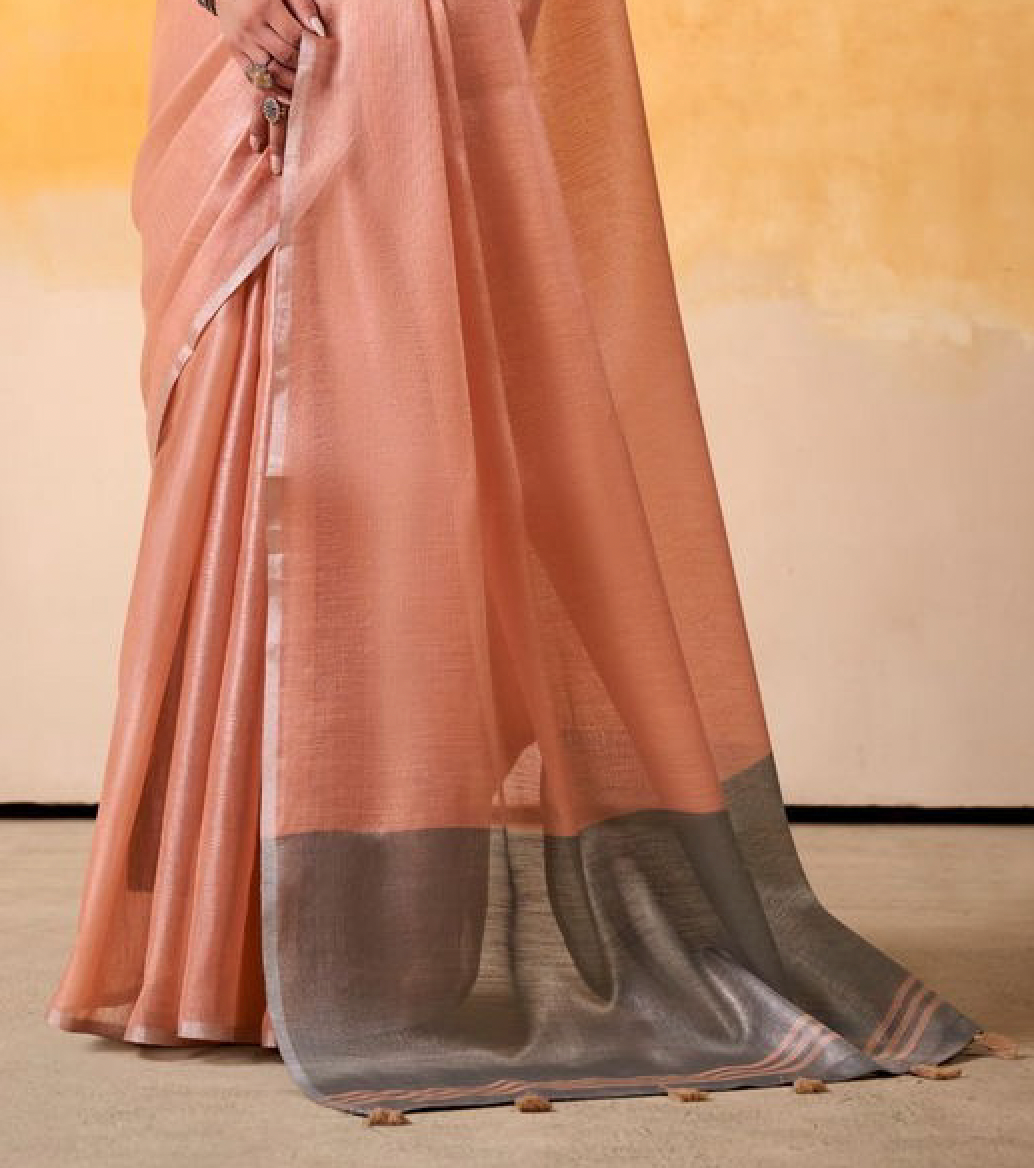 Matrut | Anvika Peach-Grey Saree