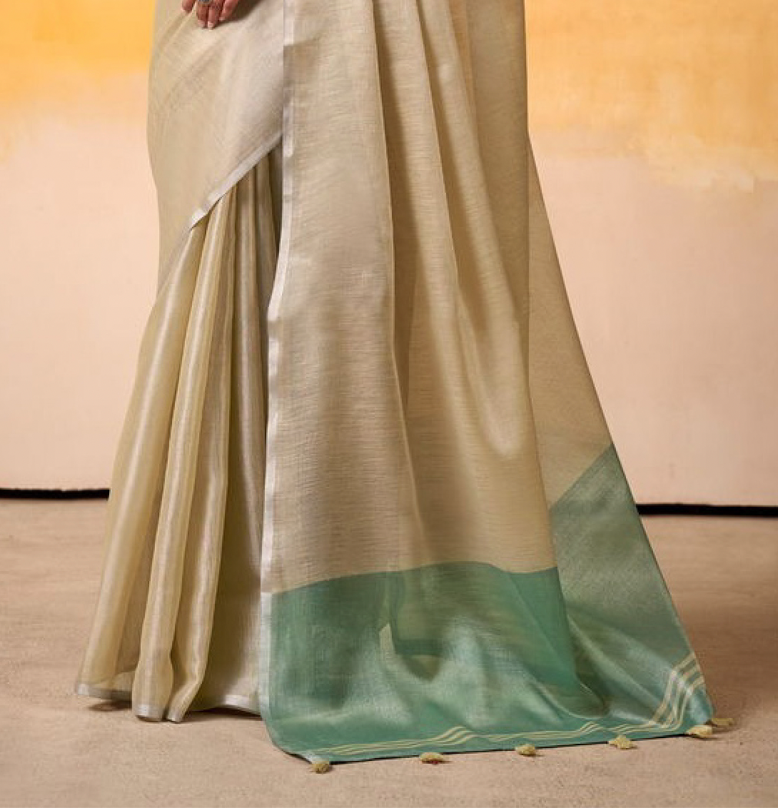 Matrut | Anvika Beige-Green Saree