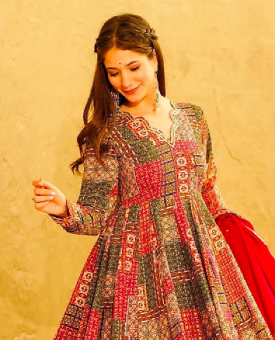 Matrut | Roshni Red Gown