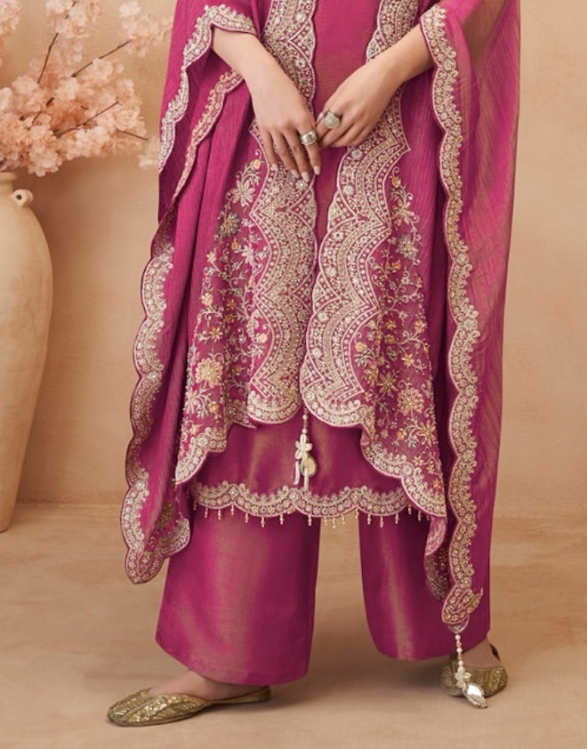 Matrut | Kalash Pink Cape Straight Suit