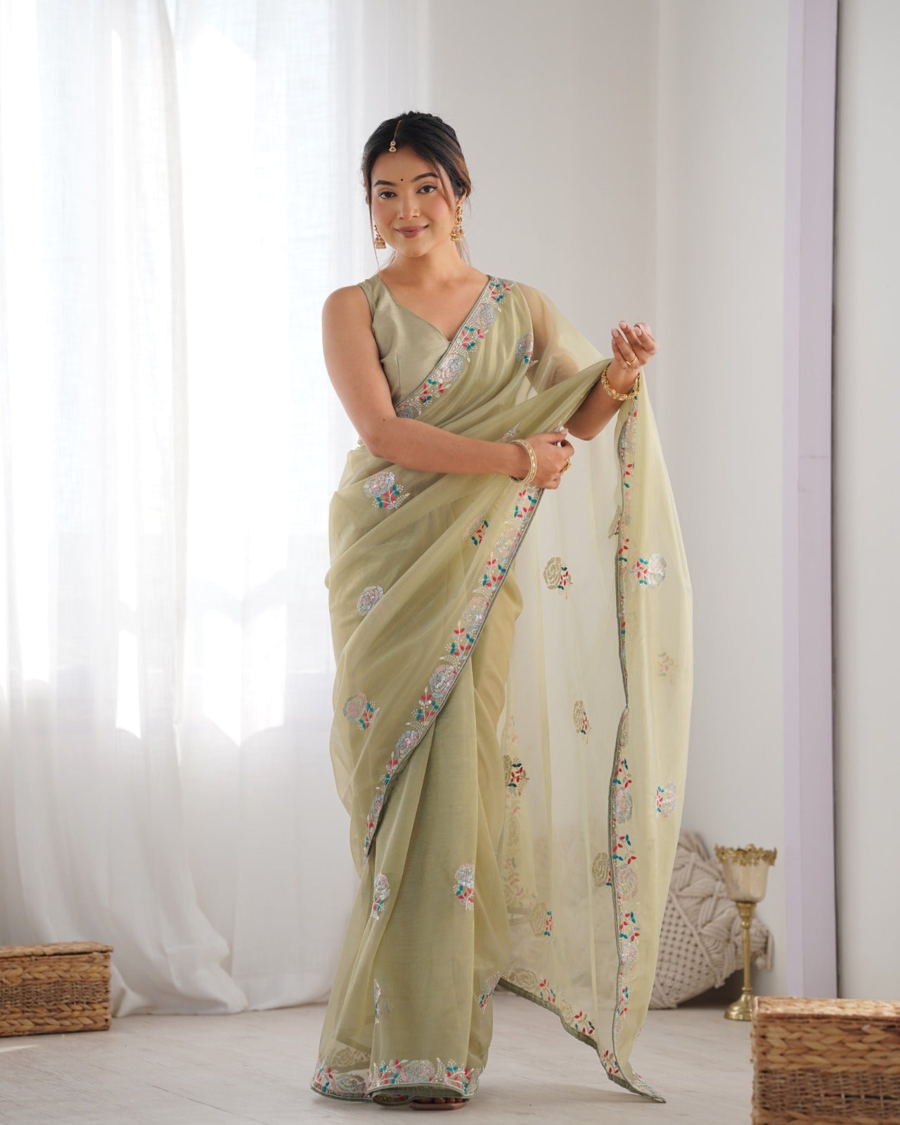 Matrut | Lush Cascade Pista Green Saree