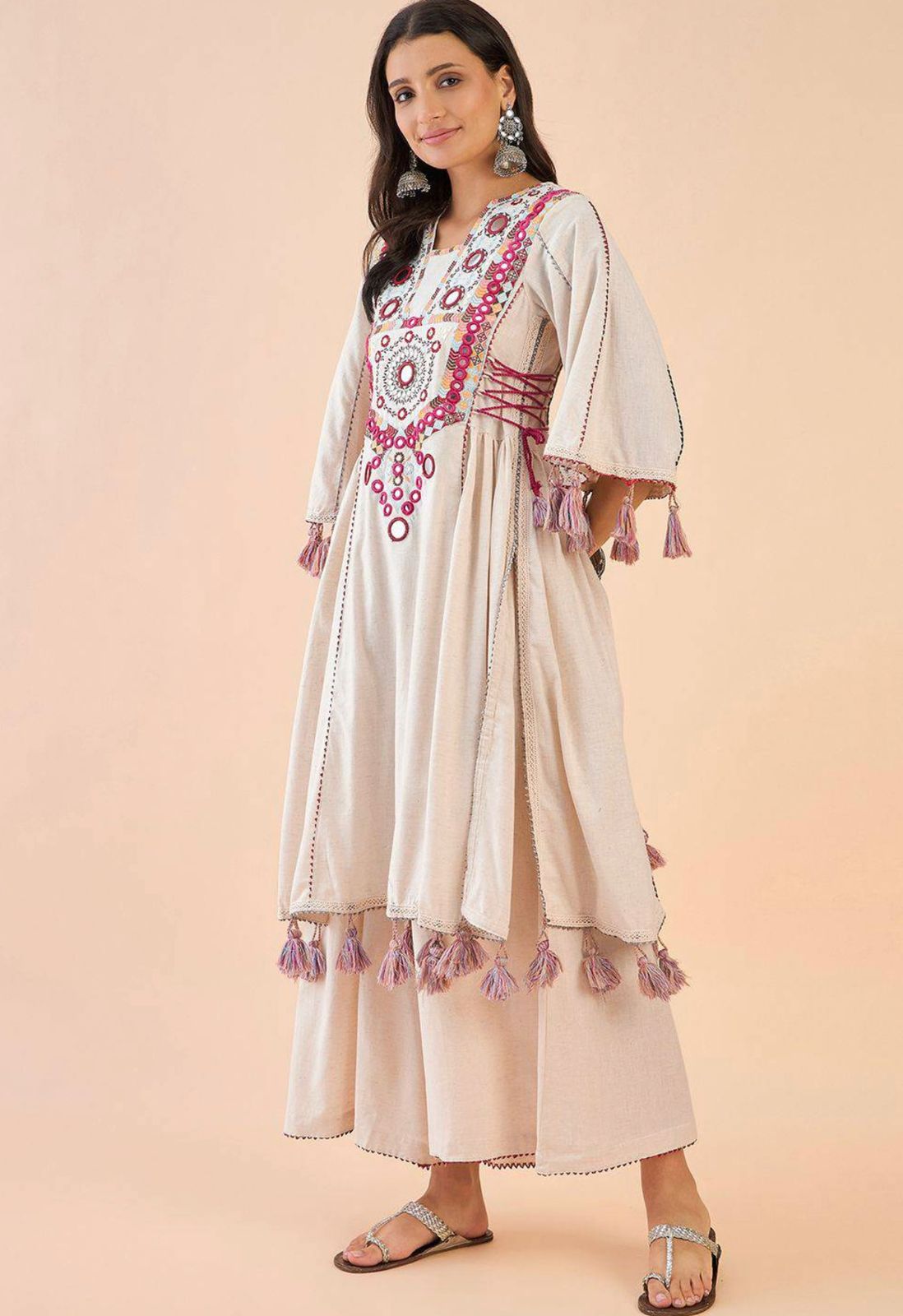 Matrut | Krupa Off White Kurti Set