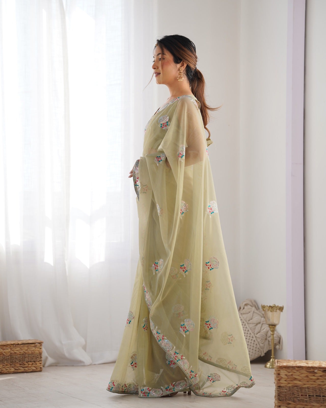 Matrut | Lush Cascade Pista Green Saree