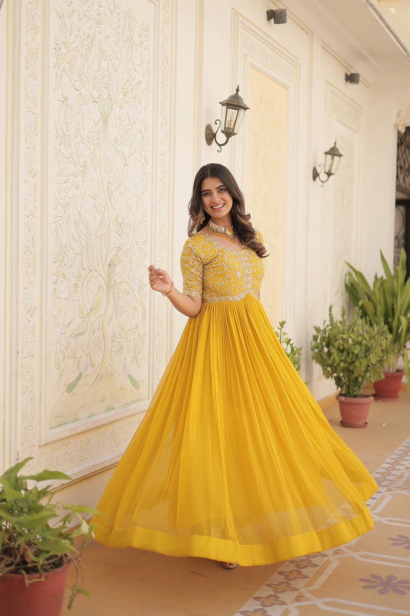 Matrut | Shubhi Yellow Gown