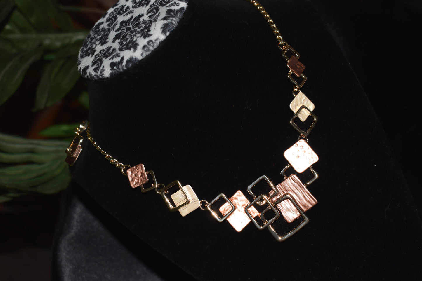 Hexagonal Modish Necklace Set