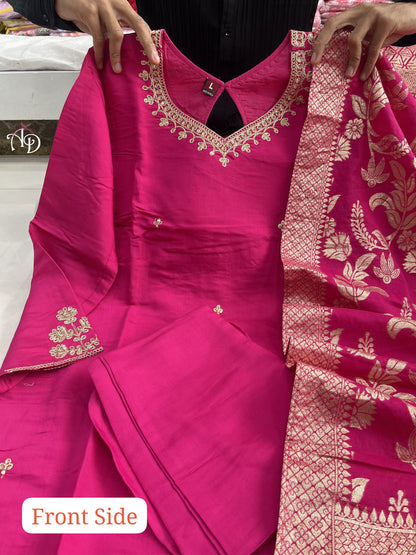 Matrut  | Petal Promise Pink Straight Suit