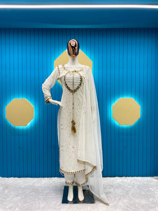 Matrut  | Krupa White Gold Straight Suit
