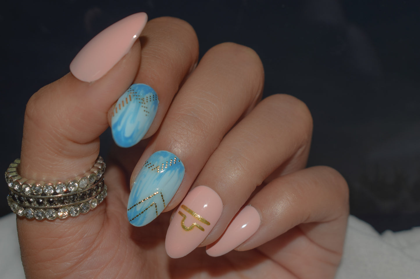 Libra Nails