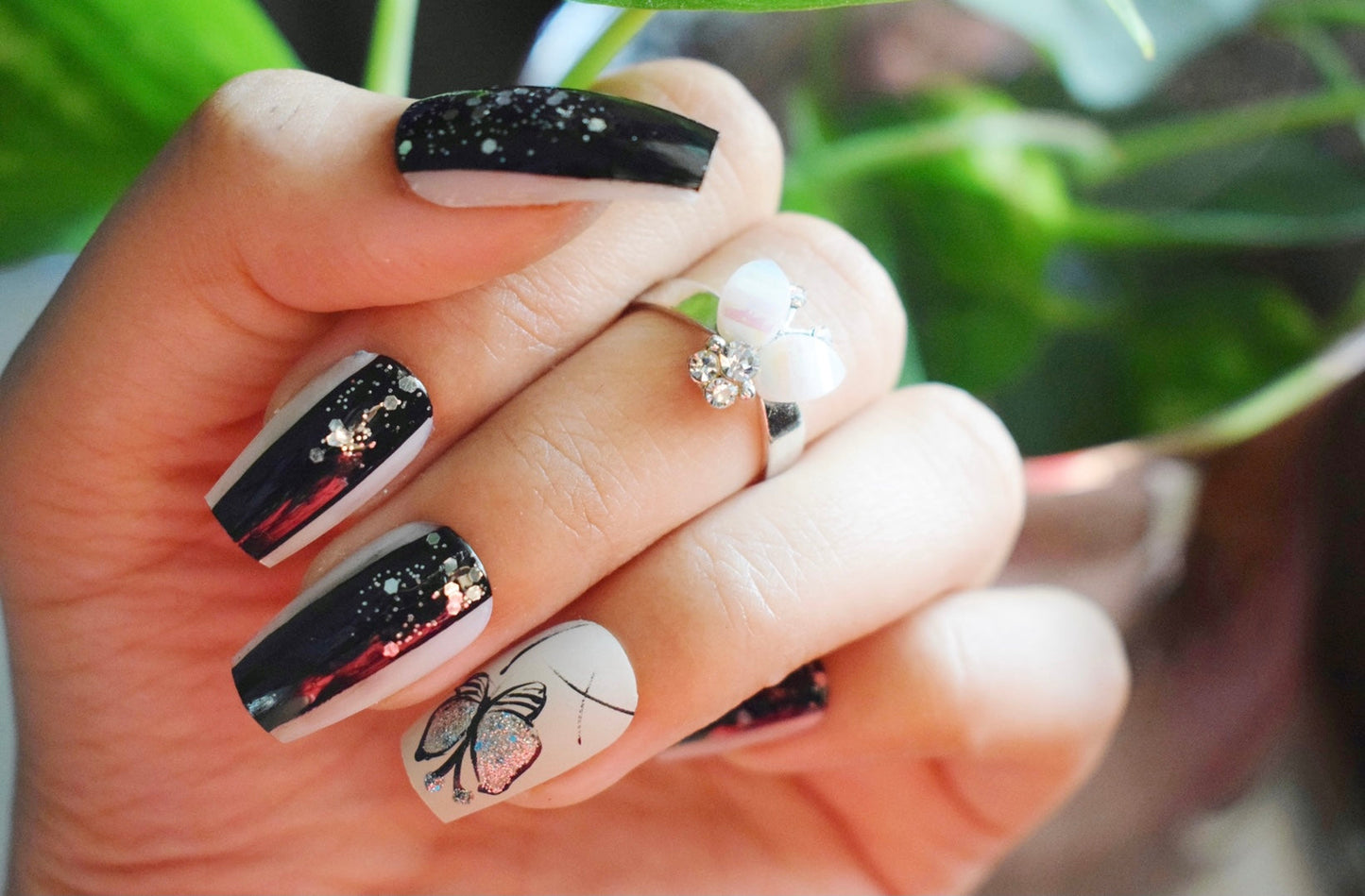 Magnetic Charmer Nails